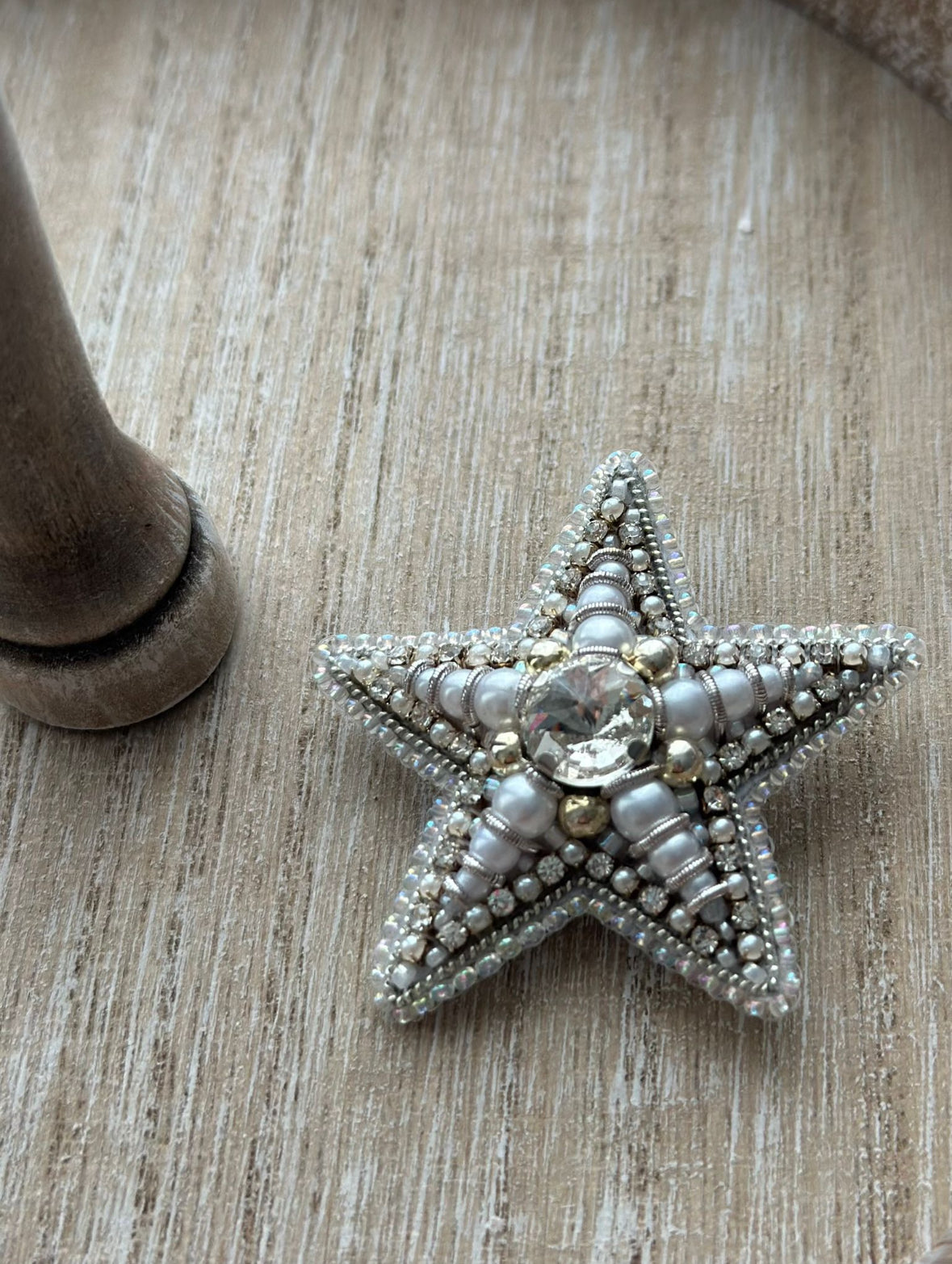 Star Brooch Beaded Pin | Monart.ist