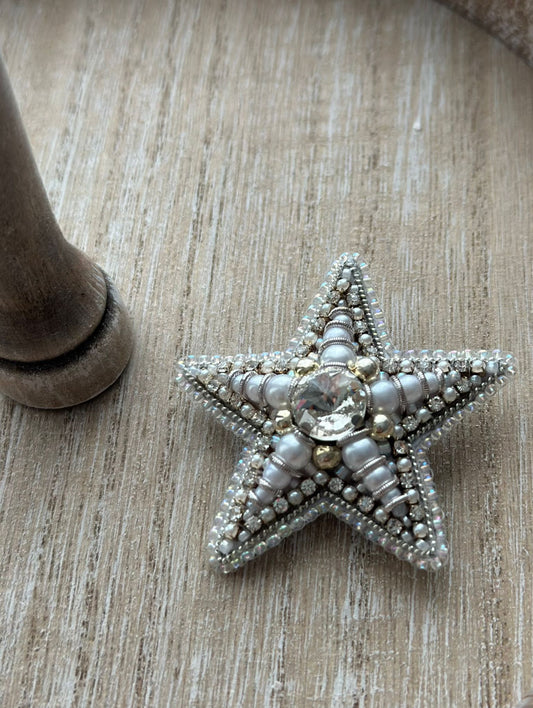 Star Brooch Beaded Pin  | Monart.ist